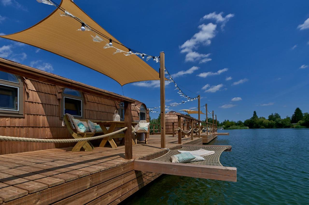 Lieblingsplatz Parey - Schwimmendes Iglu Hotel Exterior photo